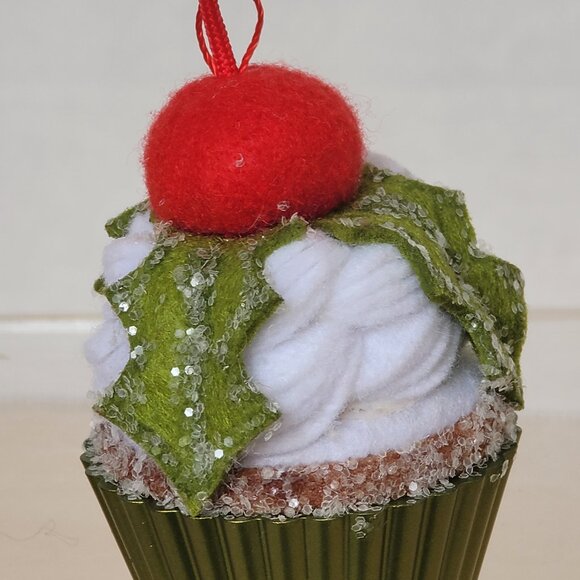 Hallmark 2018 Holly Jolly Delight Christmas Cupcake Keepsake Ornament No. 9 - Picture 11 of 14